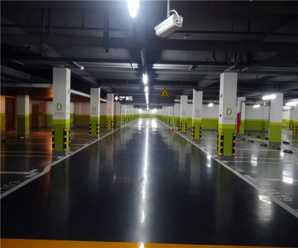 华润静安府地下车库